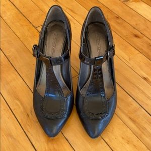 Circa Joan & David black heels